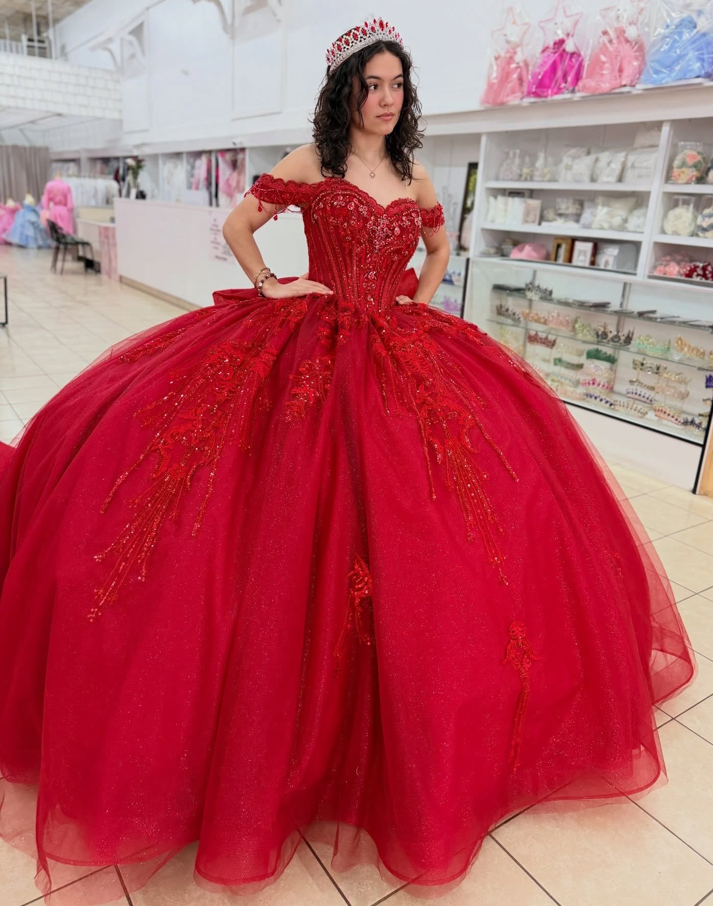 Gorgeous Tulle Lace Appliqued Red Quinceanera Dresses Sweet 15 Off Shoulder Party Gowns HE1412