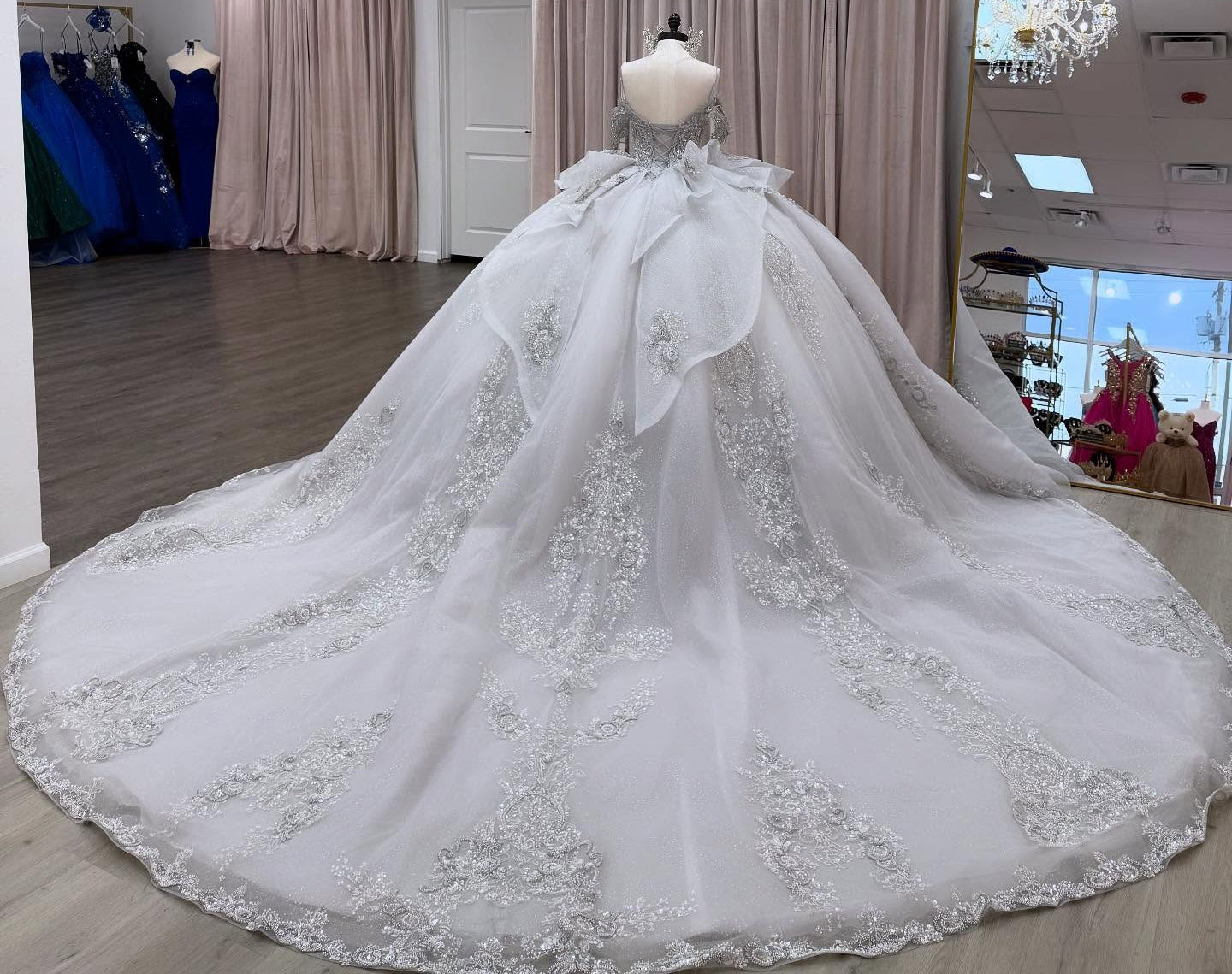 Off Shoulder Crystal Beaded Quinceanera Dresses Princess Corset Sweet 15 Party Gown HE1302