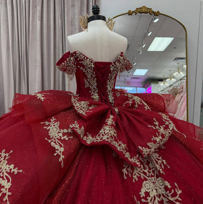 Off Shoulder Red Quinceanera Dresses Tulle Lace Appliqued Sweet 15 Birthday Gown HE1300