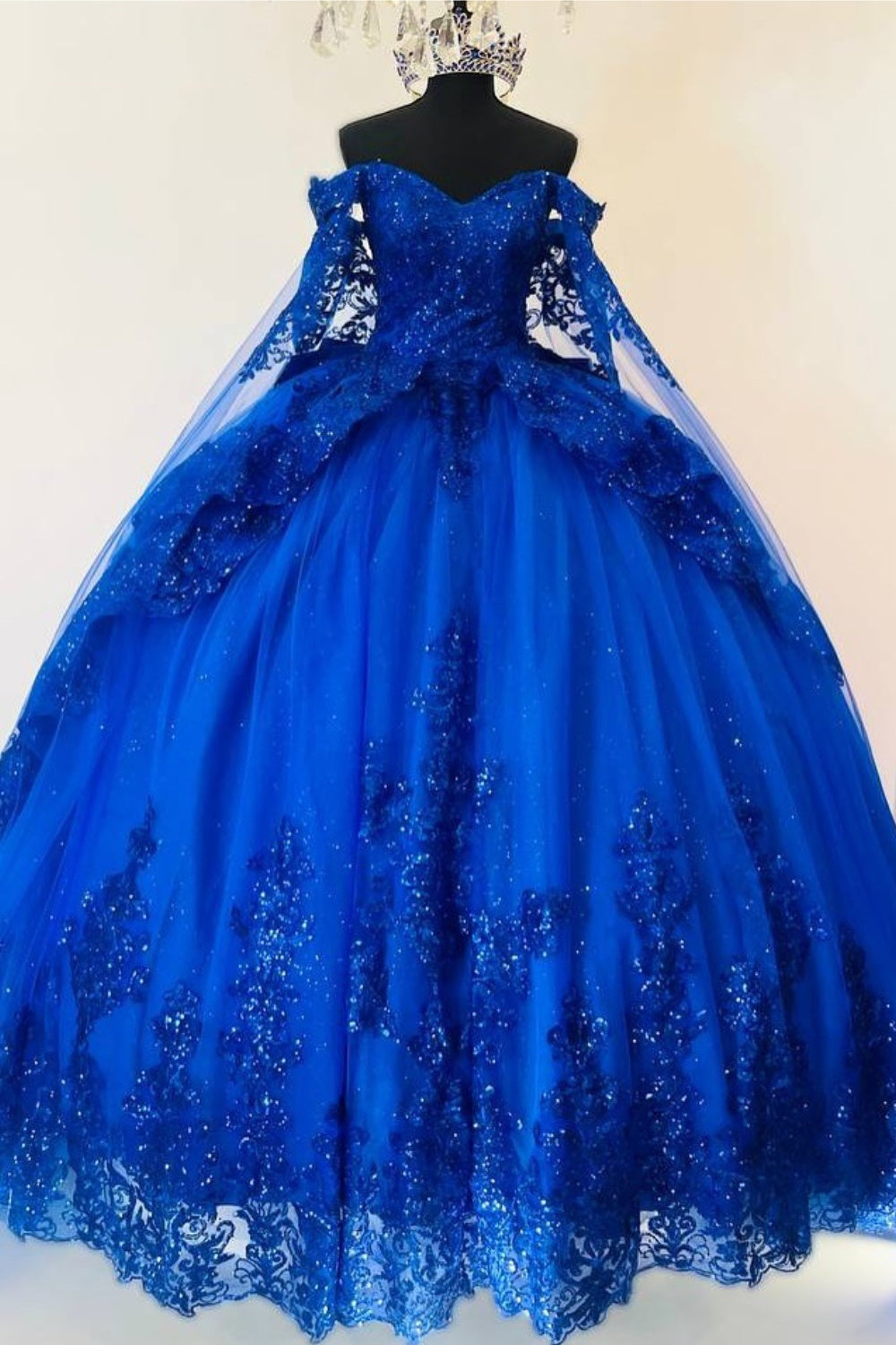 Princess Ball Gown Lace Appliqued Quinceanera Dresses Tulle Sweet 15 Party Gowns HE1386