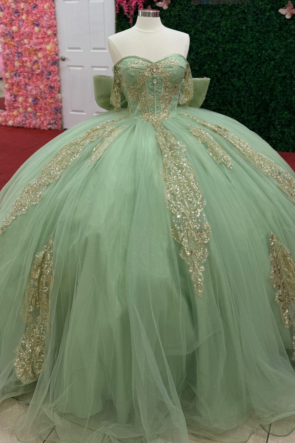 Off Shoulder Appliqued Green Quinceanera Dresses Princess Party Gowns for Sweet 15 HE1395