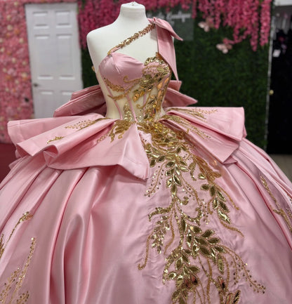 Luxury Satin Crystal Beaded Quinceanera Dresses Sweet 16 Ball Gown Party Dress HE1222