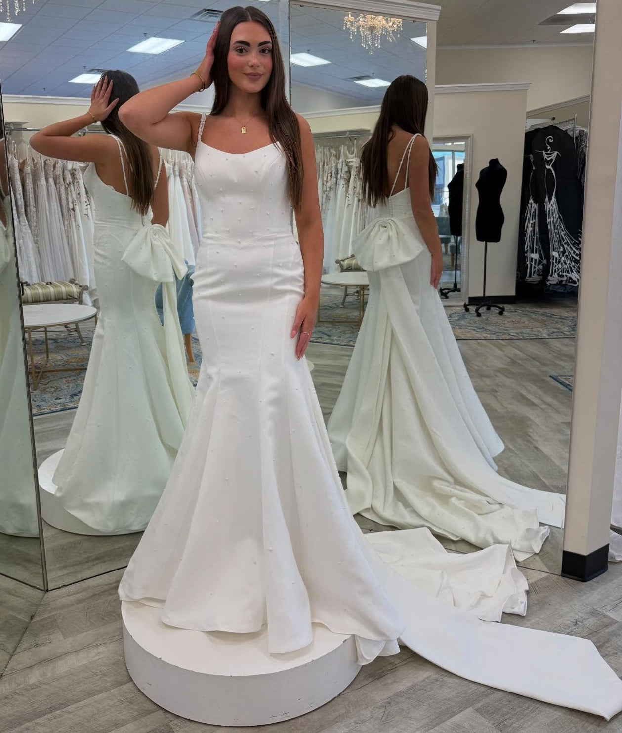 Mermaid Satin Pleated Wedding Dresses Simple Elegant Wedding Gowns for Bride HE1332