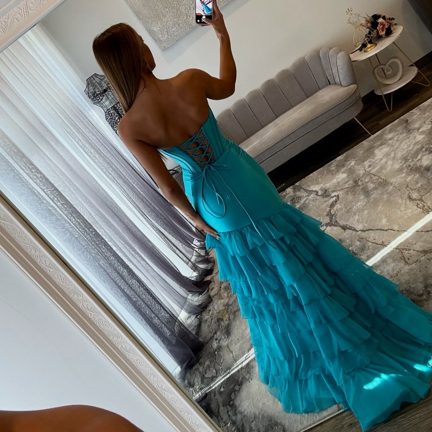 Vestido de noche largo de sirena con un hombro descubierto y lentejuelas brillantes, HE370