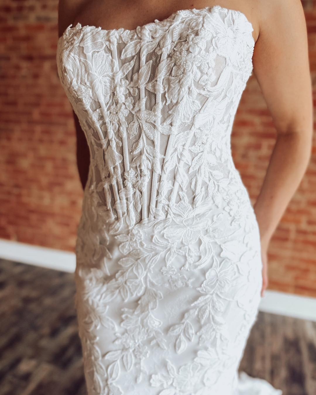 Women's Mermaid Lace Wedding Dresses Strapless Corset Beach Wedding Gowns HE1240