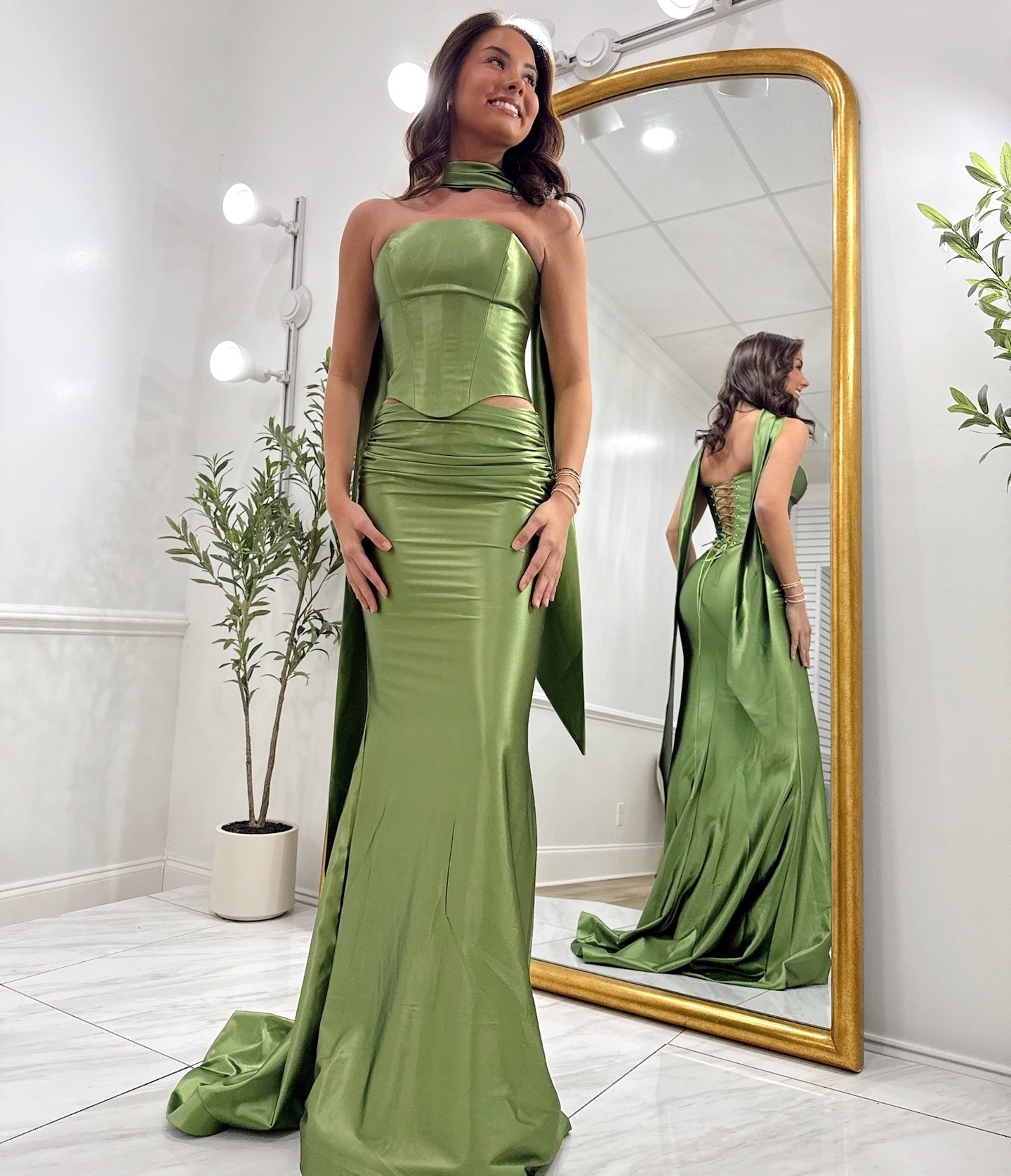 Satin Meerjungfrau Spitze Perlen V-Ausschnitt Schlitz Ballkleider lang für Frauen HE868