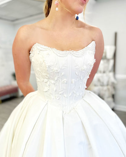 Strapless Satin A Line Wedding Dresses Sweetheart Bridal Wedding Gowns for Women HE1430