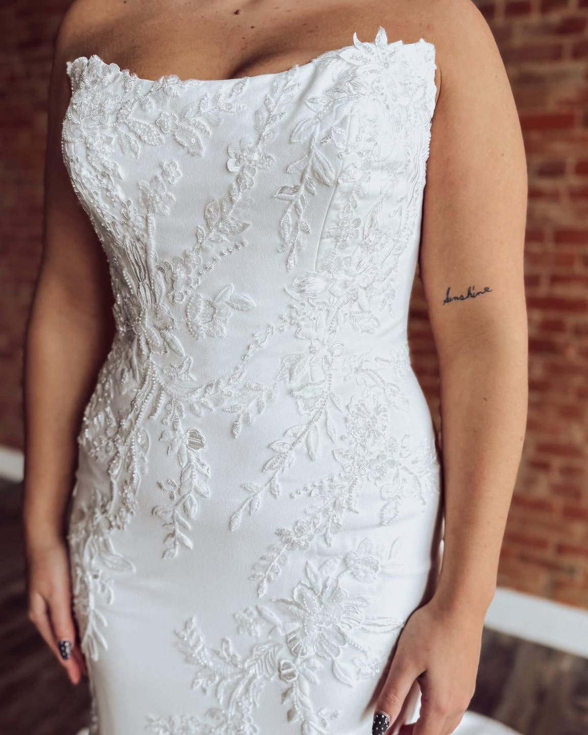 Mermaid Satin Appliqued Wedding Dresses Strapless Boho Wedding Gowns for Bride HE1423
