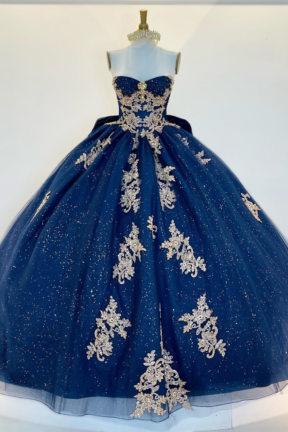 Ball Gown Sweetheart Quinceanera Dresses Tulle Appliqued Sweet 15 Birthday Party Gowns HE1391