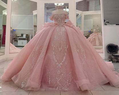 Ball Gown Luxury Crystal Beaded Quinceanera Dresses Pink Sweet 15 Birthday Gown HE1277