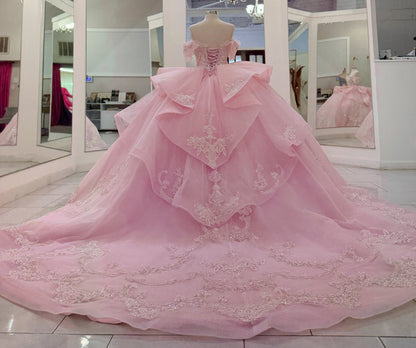 Ball Gown Lace Appliqued Pink Quinceanera Dresses Sweet 15 Off Shoulder Party Gown HE1397