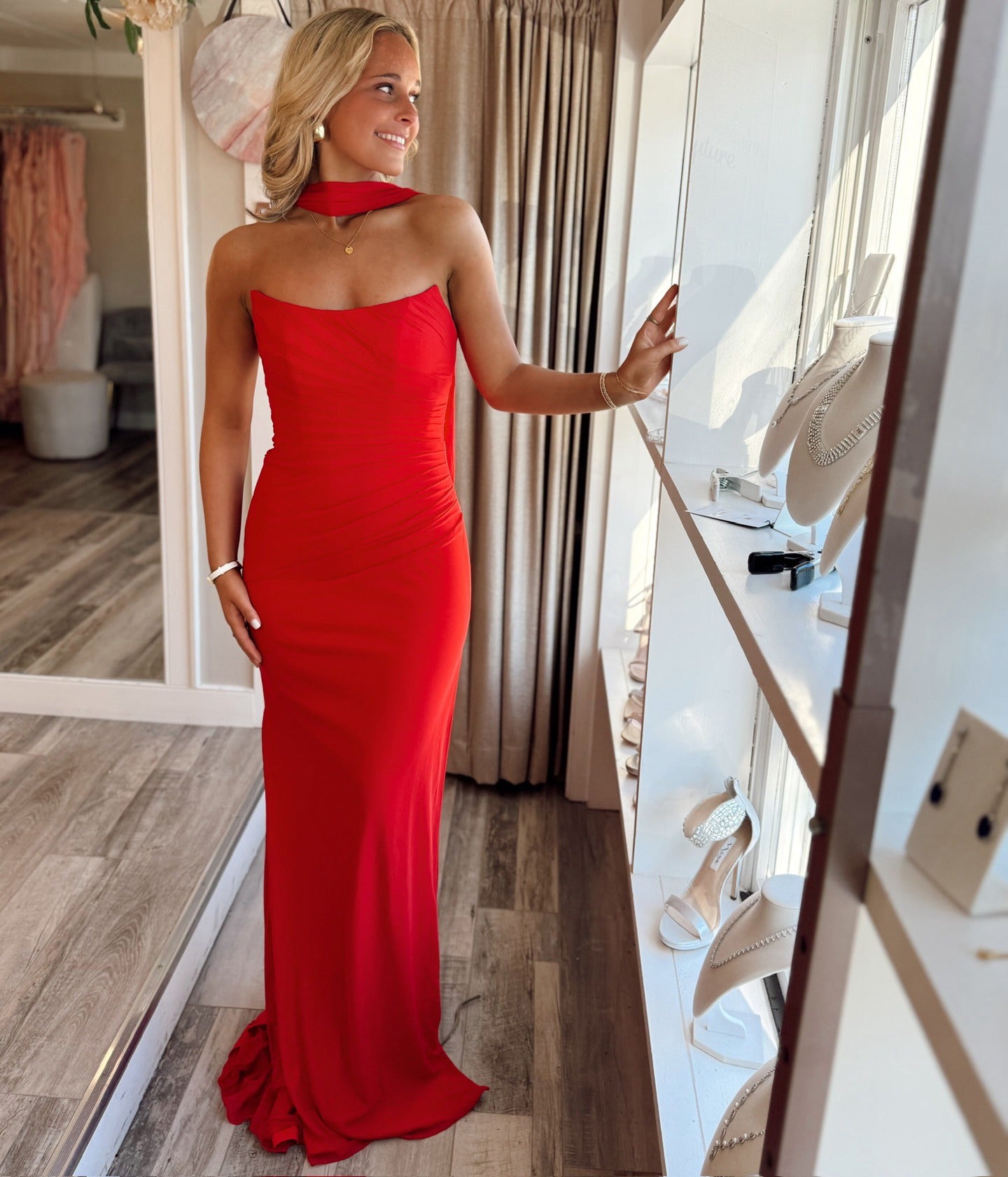 Vestido de noche largo de sirena con un hombro descubierto y lentejuelas brillantes, HE370