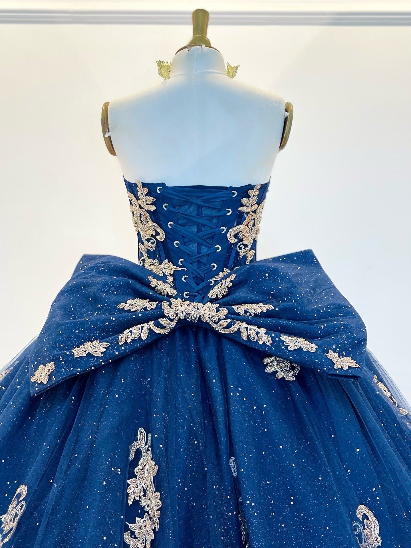 Ball Gown Sweetheart Quinceanera Dresses Tulle Appliqued Sweet 15 Birthday Party Gowns HE1391