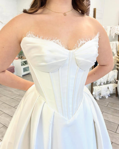 Off Shoulder Satin Wedding Dresses A Line Boho Sweetheart Wedding Gowns for Bride HE1428