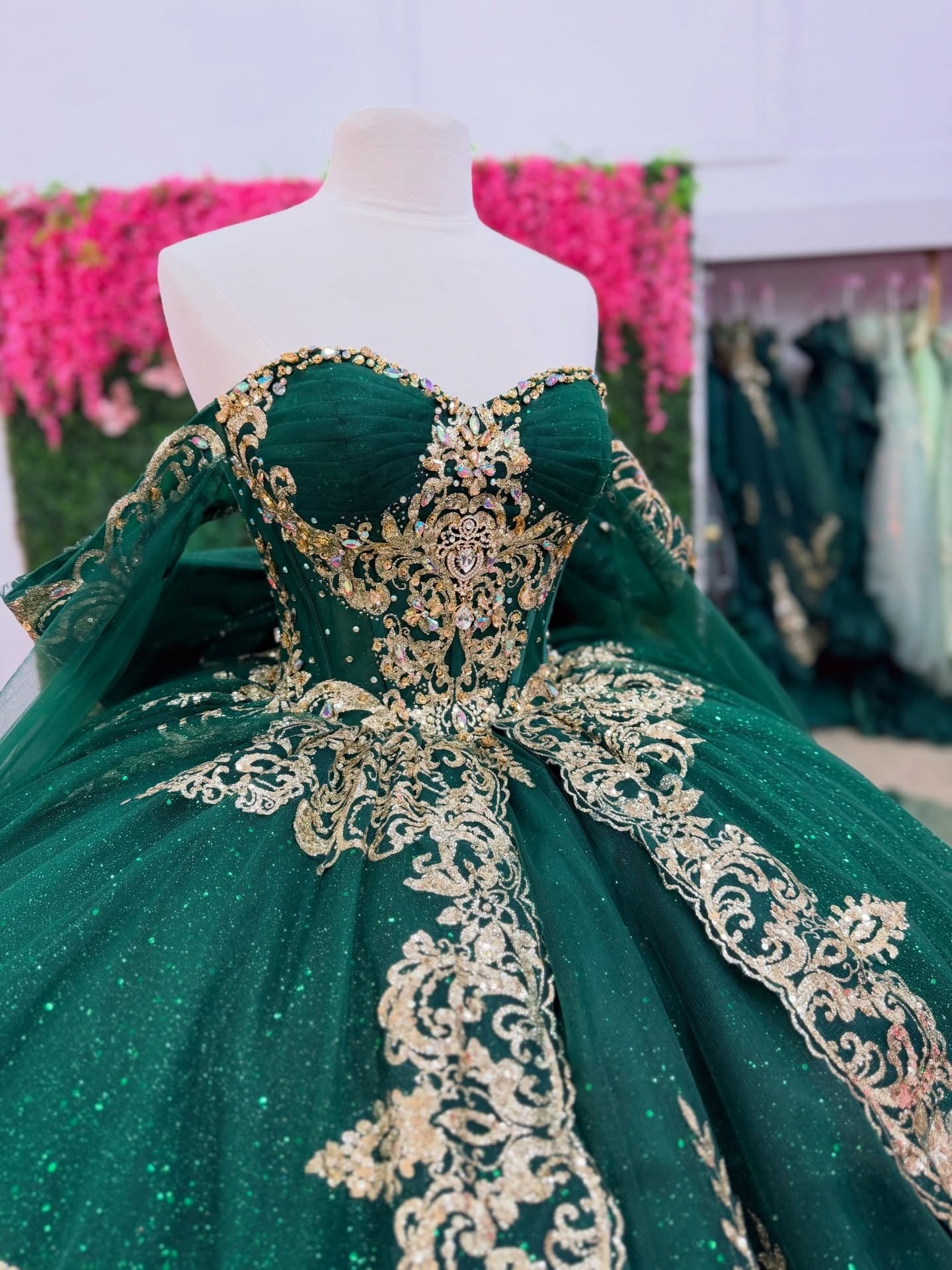 Gorgeous Lace Crystal Beaded Green Quinceanera Dresses Off Shoulder Sweet 15 Party Gown HE1398