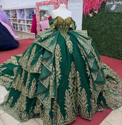 Off Shoulder Lace Appliqued Ruffled Quinceanera Dresses Green Sweet 16 Party Gowns HE1257