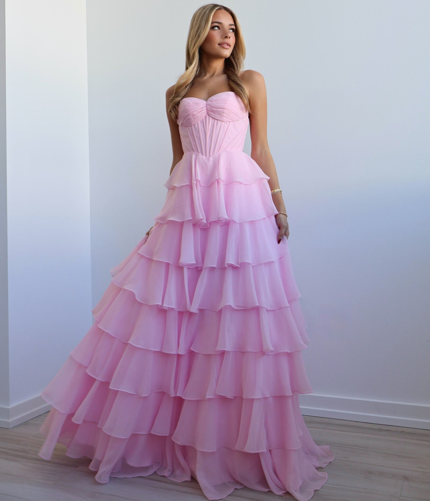 Vestido de noche largo de sirena con un hombro descubierto y lentejuelas brillantes, HE370