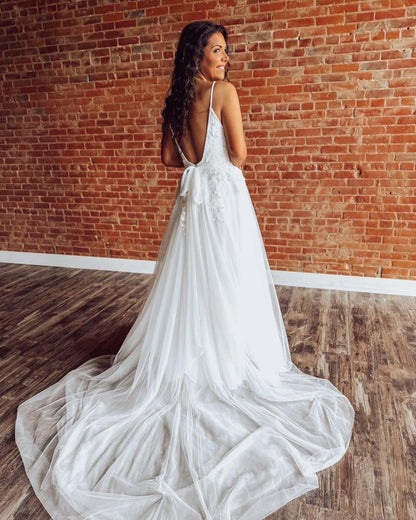 A Line Beach Tulle Wedding Dresses Lace Appliqued Boho Wedding Gowns for Bride HE1426